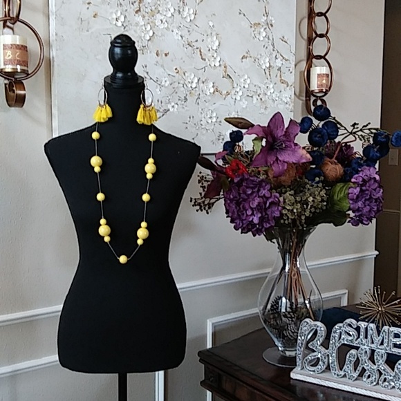 Silver And Yellow Stament Necklace And  Vibrant Yellow Tassel earrings Hoops - Picture 9 of 17